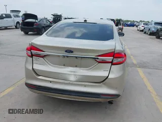 2018 Ford Fusion SE z VIN 3FA6P0H75JR176394, wystawiony jako IAAI lot #42169780 z przebiegiem 65 617 mil mil oraz . Historia ofert i sprzedaży dostępna na DreamBid. Obrazek 16.