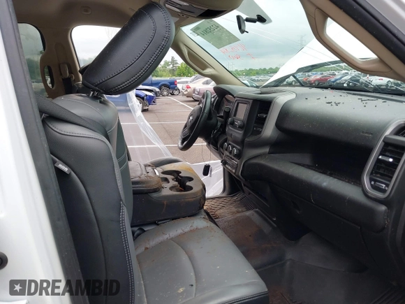 2020 Ram 2500 Tradesman with VIN 3C6UR4HL8LG272624, listed as a IAAI auction lot 42252814 with 166,908 mi miles and . Bid and sale history available at DreamBid. Image 5.