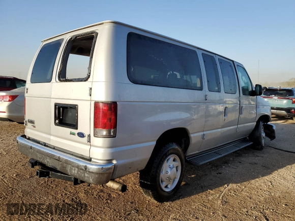 2009 Ford Econoline Passenger XL with VIN 1FMNE11L29DA55878, listed as a Copart auction lot 74945294 with 75,086 mi miles and Salvage title. Bid and sale history available at DreamBid. Image 3.