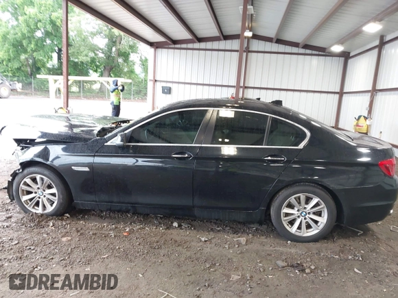 2015 BMW 5 Series 528i с VIN WBA5A5C59FD514631, выставлен на аукционе IAAI как лот 42379425 с пробегом 189 327 миль миль и . История ставок и продаж доступна на DreamBid. Изображение 14.