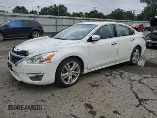 2013 Nissan Altima SV z VIN 1N4BL3AP5DN579787, wystawiony jako Copart lot #60411375 z przebiegiem 148 690 mil mil oraz Szkoda całkowita • Salvage title. Historia ofert i sprzedaży dostępna na DreamBid. Obrazek 1.