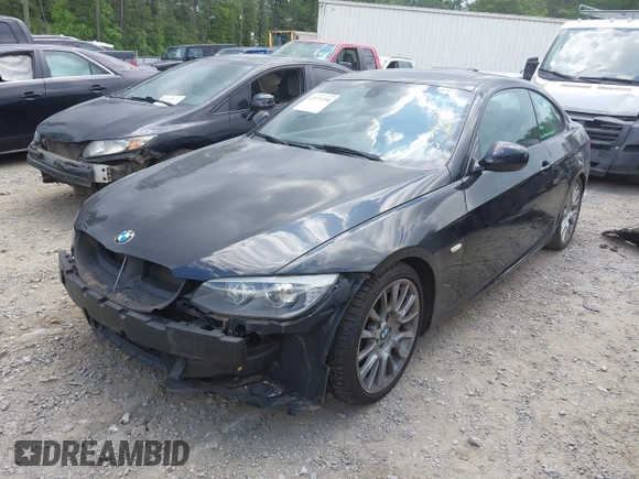 2011 BMW 3 Series 328i z VIN WBAKE3C59BE558791, wystawiony jako IAAI lot #42171294 z przebiegiem 59 256 mil mil oraz . Historia ofert i sprzedaży dostępna na DreamBid. Obrazek 17.
