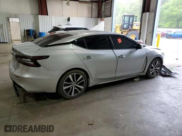 2021 Nissan Maxima SV z VIN 1N4AA6CV6MC514019, wystawiony jako Copart lot #51471885 z przebiegiem 85 114 mil mil oraz Szkoda całkowita • Salvage title. Historia ofert i sprzedaży dostępna na DreamBid. Obrazek 3.