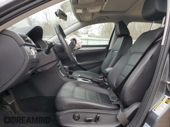 2019 Volkswagen Passat Wolfsburg Edition z VIN 1VWLA7A30KC013616, wystawiony jako Copart lot #46643715 z przebiegiem 47 073 mil mil oraz Szkoda całkowita • Salvage title. Historia ofert i sprzedaży dostępna na DreamBid. Obrazek 7.