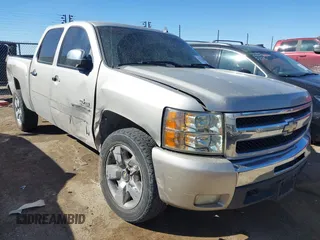 2009 Chevrolet Silverado 1500 LT with VIN 3GCEC23099G252407, listed as a IAAI auction lot 41754180 with 188,319 mi miles. Bid and sale history available at carsss.com. Image 1.