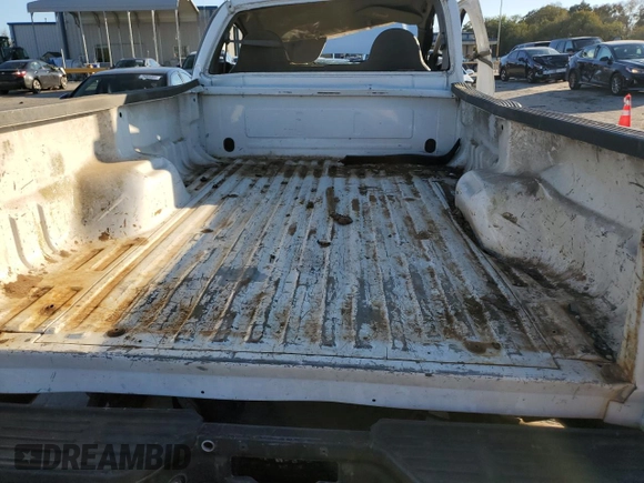 2002 Ford Super Duty F-250 XL with VIN 1FTNF21L52EC49070, listed as a Copart auction lot 75403484 with 163,606 mi miles and Salvage Title. Bid and sale history available at carsss.com. Image 10.