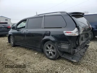 2017 Toyota Sienna SE with VIN 5TDXZ3DC9HS824064, listed as a Copart auction lot 51328695 with Not Provided miles and Salvage Title. Bid and sale history available at DreamBid. Image 2.