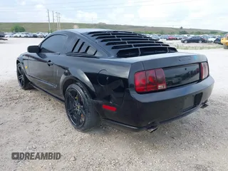 2007 Ford Mustang GT Deluxe with VIN 1ZVFT82HX75212885, listed as a IAAI auction lot 41451483 with 158,566 mi miles. Bid and sale history available at carsss.com. Image 3.