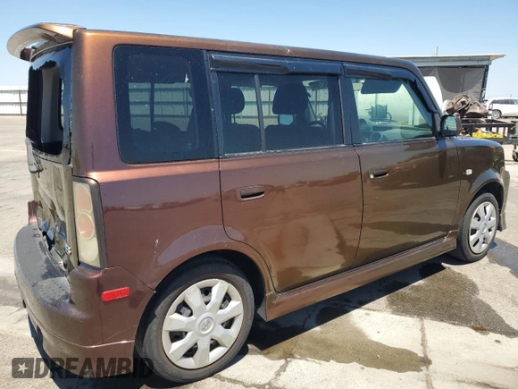 2006 Scion xB with VIN JTLKT324X64122775, listed as a Copart auction lot 61652764 with 257,292 mi miles and Salvage Title. Bid and sale history available at carsss.com. Image 3.