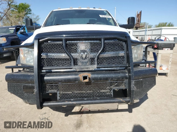 2018 Ram 5500 Tradesman with VIN 3C7WRNFL2JG371658, listed as a Copart auction lot 52543245 with 150,250 mi miles and Salvage title. Bid and sale history available at DreamBid. Image 5.