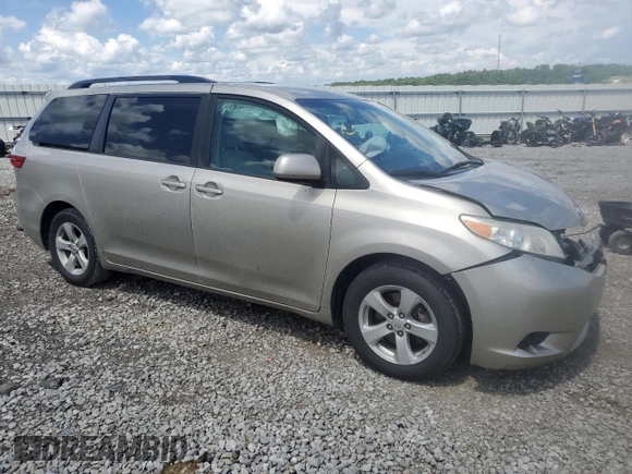 2015 Toyota Sienna LE AAS with VIN 5TDKK3DC8FS582699, listed as a Copart auction lot 56682415 with 195,915 mi miles and Salvage title. Bid and sale history available at DreamBid. Image 4.