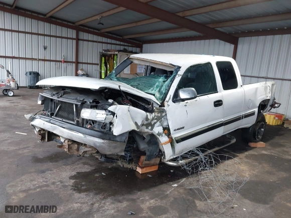 2001 Chevrolet Silverado 1500 LT with VIN 2GCEC19T211399144, listed as a IAAI auction lot 41528968 with 193,357 mi miles. Bid and sale history available at carsss.com. Image 6.
