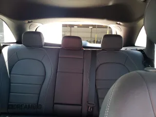 2019 Mercedes-Benz GLC 300 z VIN WDC0G4JB1KF590528, wystawiony jako Copart lot #58252585 z przebiegiem 65 623 mil mil oraz Nie do naprawy • Non repairable. Historia ofert i sprzedaży dostępna na DreamBid. Obrazek 10.