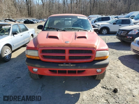 2000 Dodge Dakota SLT with VIN 1B7GG22X5YS700953, listed as a Copart auction lot 46275045 with 132,111 mi miles and Salvage Title. Bid and sale history available at DreamBid. Image 5.