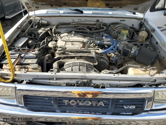 1991 Toyota 4WD Pickups DLX with VIN JT4VN13G3M5052852, listed as a Copart auction lot 44201975 with 284404 miles and Salvage Title. Bid and sale history available at carsss.com. Image 11.