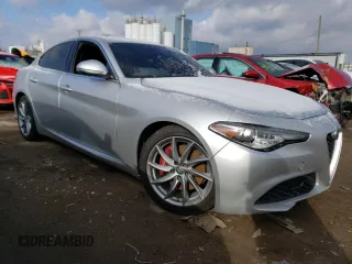 2019 Alfa Romeo Giulia Sport with VIN ZARFAMANXK7609508, listed as a Copart auction lot 66820202 with 28,134 mi miles. Bid and sale history available at carsss.com. Image 4.