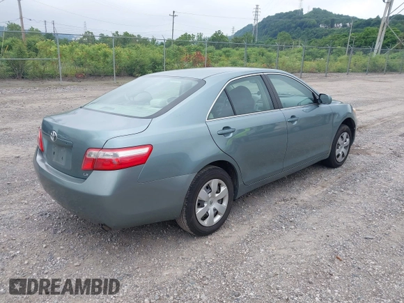 2007 Toyota Camry CE z VIN 4T1BE46K67U709282, wystawiony jako IAAI lot #42534594 z przebiegiem 156 794 mil mil oraz . Historia ofert i sprzedaży dostępna na DreamBid. Obrazek 4.