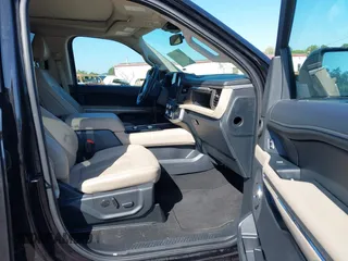 2024 Ford Expedition Limited with VIN 1FMJU2A80REA11245, listed as a IAAI auction lot 41988845 with 47,250 mi miles. Bid and sale history available at carsss.com. Image 5.