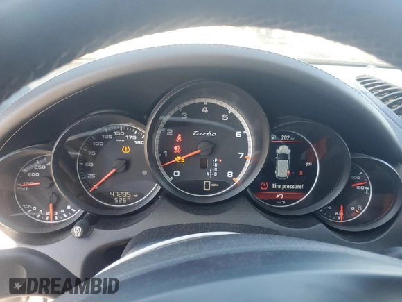 2012 Porsche Cayenne Turbo с VIN WP1AC2A25CLA80713, выставлен на аукционе Copart как лот 50768025 с пробегом 47 285 миль миль и Списание • Salvage title. История ставок и продаж доступна на DreamBid. Изображение 9.