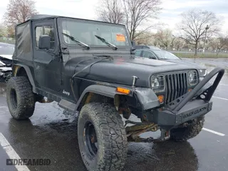 1995 Jeep Wrangler S with VIN 1J4FY19P0SP258399, listed as a IAAI auction lot 41970320 with 151,621 mi miles. Bid and sale history available at carsss.com. Image 1.