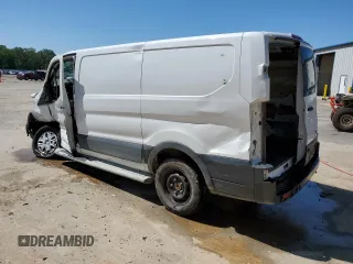 2023 Ford Transit Cargo z VIN 1FTBR1Y86PKB56878, wystawiony jako Copart lot #57893075 z przebiegiem 25 357 mil mil oraz Czysty tytuł • Clean title. Historia ofert i sprzedaży dostępna na DreamBid. Obrazek 2.
