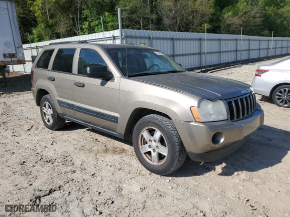 2006 Jeep Grand Cherokee Laredo with VIN 1J4GS48K56C110212, listed as a Copart auction lot 53246025 with 218,899 mi miles and Clean Title. Bid and sale history available at carsss.com. Image 4.