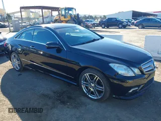 2010 Mercedes-Benz E-Class E 550 with VIN WDDKJ7CBXAF019381, listed as a IAAI auction lot 41392705 with 76,082 mi miles. Bid and sale history available at carsss.com. Image 1.