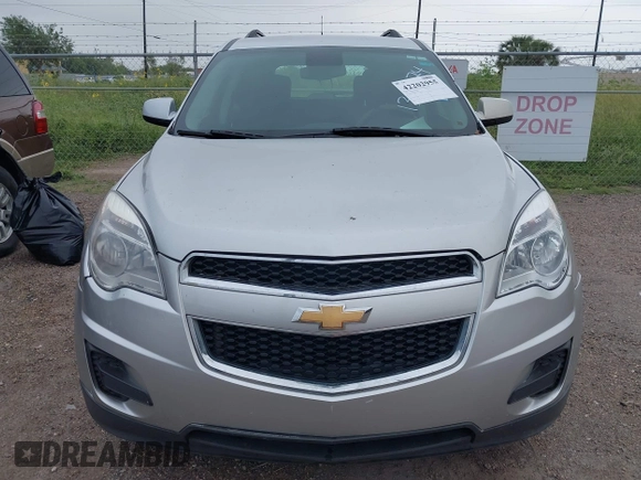2013 Chevrolet Equinox LT z VIN 2GNALDEK9D1130874, wystawiony jako IAAI lot #42202955 z przebiegiem 156 259 mil mil oraz . Historia ofert i sprzedaży dostępna na DreamBid. Obrazek 6.