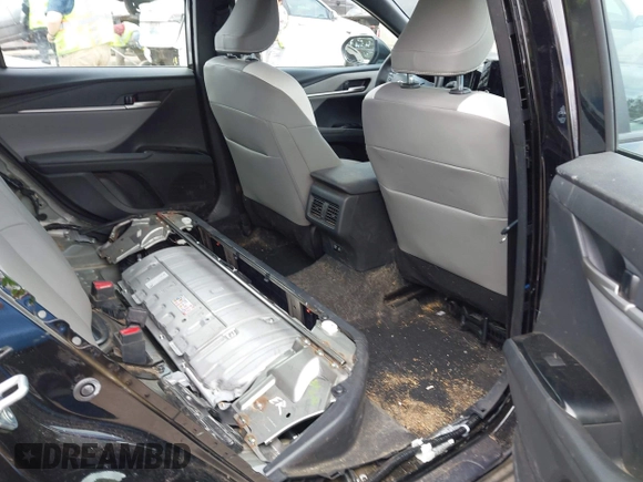 2025 Toyota Camry LE с VIN 4T1DBADK0SU000861, выставлен на аукционе IAAI как лот 42131419 с пробегом 37 508 миль миль и . История ставок и продаж доступна на DreamBid. Изображение 8.
