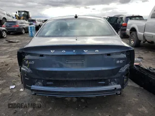 2022 Volvo S60 Momentum with VIN 7JRL12TZ8NG161891, listed as a Copart auction lot 40279164 with 11,151 mi miles. Bid and sale history available at carsss.com. Image 6.