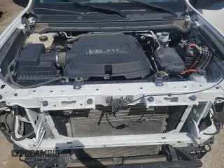2016 GMC Canyon 4WD SLE with VIN 1GTH6BE3XG1209203, listed as a Copart auction lot 53909735 with 135,477 mi miles and Salvage title. Bid and sale history available at DreamBid. Image 11.