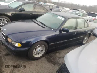 2001 BMW 7 Series 740iA with VIN WBAGG83471DN86209, listed as a Copart auction lot 82451574 with 155,391 mi miles and Clean Title. Bid and sale history available at carsss.com. Image 1.