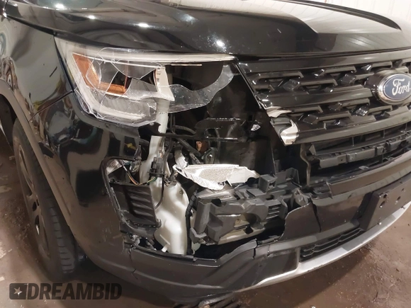 2018 Ford Explorer XLT with VIN 1FM5K8D84JGA57143, listed as a IAAI auction lot 41291025 with 81,113 mi miles and . Bid and sale history available at carsss.com. Image 6.