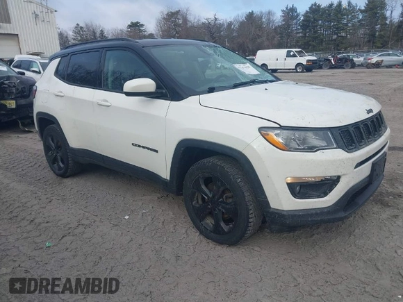 2019 Jeep Compass Latitude with VIN 3C4NJDBB6KT593118, listed as a IAAI auction lot 41747020 with 118,854 mi miles. Bid and sale history available at carsss.com. Image 1.