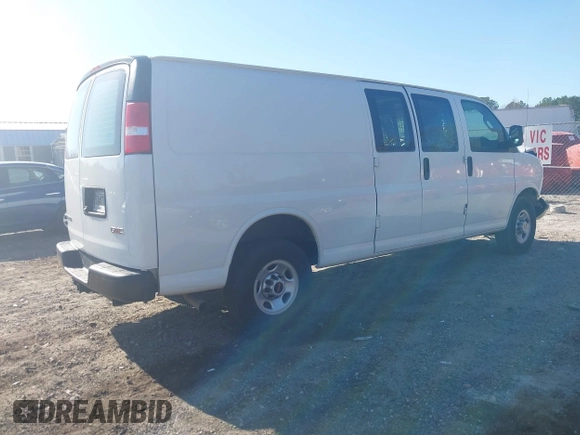 2021 GMC Savana Cargo Van with VIN 1GTW7BF77M1163122, listed as a IAAI auction lot 41716607 with 90,950 mi miles. Bid and sale history available at carsss.com. Image 4.