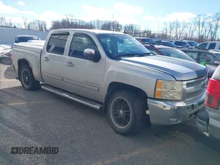 2011 Chevrolet Silverado 1500 LT with VIN 3GCPKSE37BG348836, listed as a IAAI auction lot 41452676 with 213,795 mi miles and . Bid and sale history available at DreamBid. Image 1.