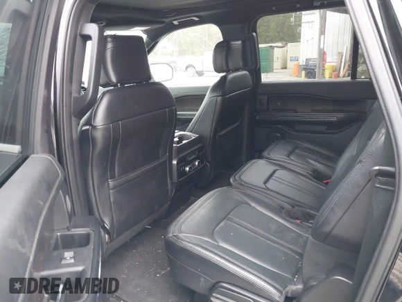 2019 Ford Expedition Max Limited z VIN 1FMJK2AT3KEA50797, wystawiony jako IAAI lot #41199092 z przebiegiem 130 849 mil mil oraz . Historia ofert i sprzedaży dostępna na DreamBid. Obrazek 8.