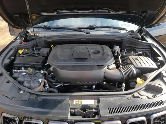 2019 Jeep Grand Cherokee Limited with VIN 1C4RJEBGXKC811026, listed as a Copart auction lot 45636585 with 122,840 mi miles and Salvage Title. Bid and sale history available at carsss.com. Image 13.
