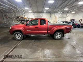 2007 Toyota Tacoma with VIN 5TEUU42NX7Z341101, listed as a IAAI auction lot 42588633 with 196,587 mi miles and . Bid and sale history available at DreamBid. Image 14.