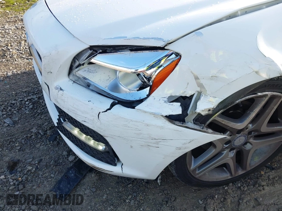 2014 Mercedes-Benz SLK 250 with VIN WDDPK4HA2EF085432, listed as a IAAI auction lot 41141812 with 65,718 mi miles and . Bid and sale history available at DreamBid. Image 6.