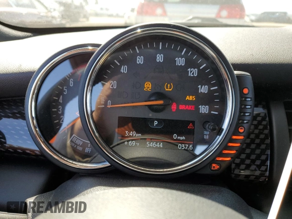 2017 MINI Hardtop Cooper S with VIN WMWXP7C30H2A46582, listed as a Copart auction lot 55466795 with 54,644 mi miles and Salvage title. Bid and sale history available at DreamBid. Image 9.