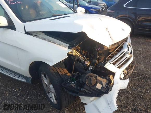 2018 Mercedes-Benz GLE 350 with VIN 4JGDA5HB3JB159999, listed as a IAAI auction lot 42642708 with 135,978 mi miles and . Bid and sale history available at DreamBid. Image 6.