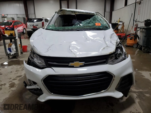 2022 Chevrolet Trax LT with VIN KL7CJLSM8NB508723, listed as a Copart auction lot 43919795 with 0 mi miles and Salvage Title. Bid and sale history available at carsss.com. Image 5.