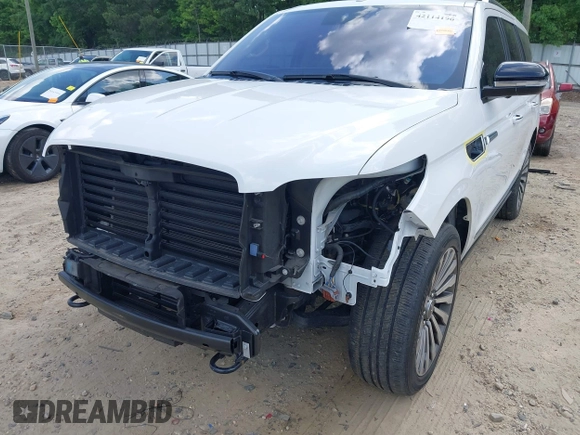 2020 Lincoln Navigator Reserve with VIN 5LMJJ2LT5LEL09160, listed as a IAAI auction lot 42114190 with 35,544 mi miles and . Bid and sale history available at DreamBid. Image 18.