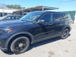 2021 Ford Police Interceptor Utility z VIN 1FM5K8ABXMGA33790, wystawiony jako IAAI lot #42065493 z przebiegiem 52 296 mil mil oraz . Historia ofert i sprzedaży dostępna na DreamBid. Obrazek 14.
