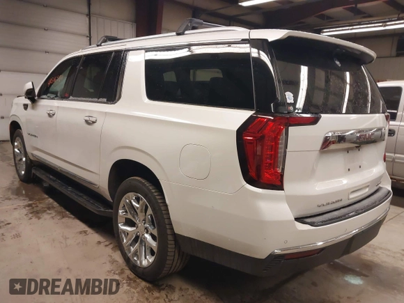 2021 GMC Yukon XL SLT with VIN 1GKS2GKD2MR428489, listed as a IAAI auction lot 41516581 with 69,472 mi miles. Bid and sale history available at carsss.com. Image 3.