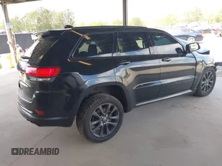 2018 Jeep Grand Cherokee Overland z VIN 1C4RJFCG3JC322406, wystawiony jako IAAI lot #41935874 z przebiegiem 82 932 mil mil oraz . Historia ofert i sprzedaży dostępna na DreamBid. Obrazek 4.