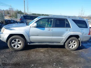 2004 Toyota 4Runner SR5 with VIN JTEBU14R648023149, listed as a IAAI auction lot 41582994 with 246,074 mi miles. Bid and sale history available at carsss.com. Image 14.