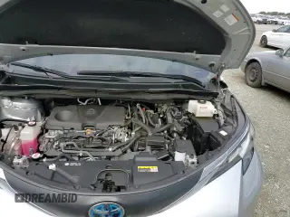 2021 Toyota Sienna LE z VIN 5TDKRKECXMS047200, wystawiony jako Copart lot #85111755 z przebiegiem 100 158 mil mil oraz Szkoda całkowita • Salvage title. Historia ofert i sprzedaży dostępna na DreamBid. Obrazek 14.