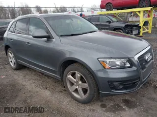 2012 Audi Q5 2.0T Premium Plus with VIN WA1LFAFP1CA047102, listed as a IAAI auction lot 41958116 with 171,619 mi miles. Bid and sale history available at carsss.com. Image 1.